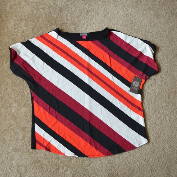 VINCE CAMUTO Mixed Media Dolman Top - Picture 4 of 5